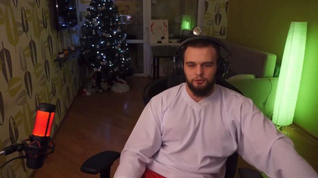 Данила Горилла слушает Saghves - Эй, мальчик! на стриме смотреть онлайн