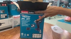 TW004GZ 40Vmax XGT Brushless ½» Impact Wrench