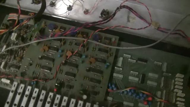 Synthchaser #034 - ARP Omni 1 Restoration & Repair - 1/4 - Intro смотреть онлайн