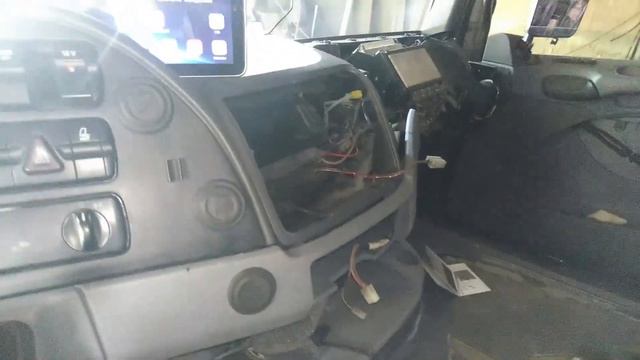 Сороконожка часть 115. Мерседес Актрос 4144к. Мульти медиа. смотреть онлайн