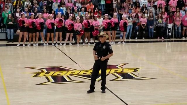 Old Town Road (2019) - By School Resource Officer - Memorial HS Frisco Texas смотреть онлайн