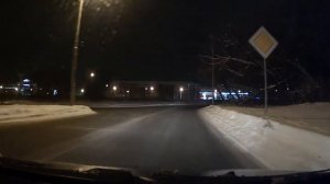 Почему в двигателе масло становится красным