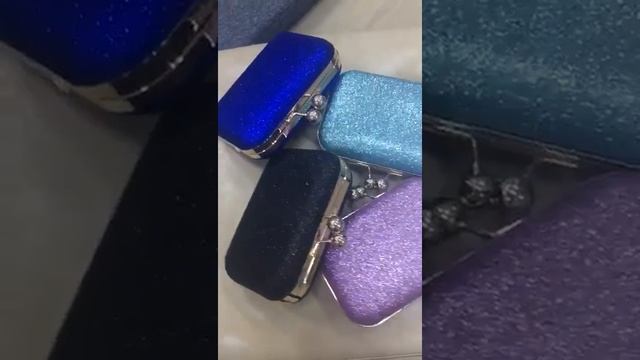 Клатчи | черный, синий, голубой, лавандовый смотреть онлайн