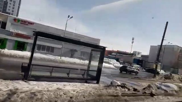 трамвай в Казани Бкм 1 маршрут от Ж.М.Караваево - станция метро авистроитеная смотреть онлайн