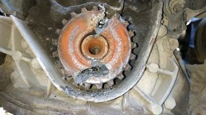 Не снимается шестерня шкива грм  ваз 2112  2110 - есть простой способ