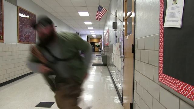 Active Shooter Scenario - the Guardian Angel смотреть онлайн
