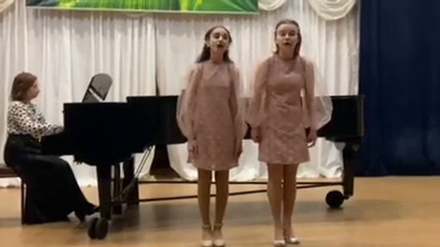 Вокальный дуэт Мартиросян М., Тёкшева К. - сл. народные, обр А. Даргомыжского "Ванька-Танька" смотреть онлайн