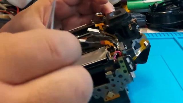 Ремонт. Разборка фотоаппарата Canon Mark III. замена мотора зеркал. #MarkIII #canon #remont смотреть онлайн