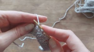 Три способа закончить вязаное спицами изделие.