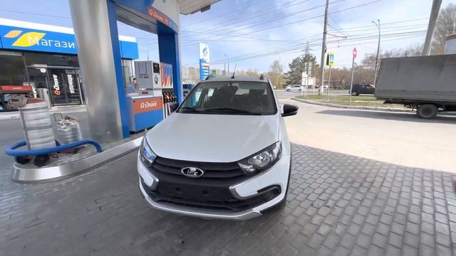 АЖИОТАЖ НА LADA НЕ ОСТАНАВЛИВАЕТСЯ! ВЫДАЧА ЗА ВЫДАЧЕЙ! смотреть онлайн