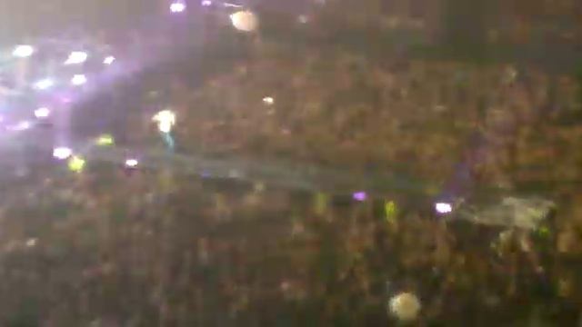 Энрике запевает в Петербурге смотреть онлайн