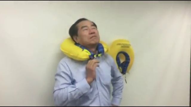 "Helper" safety bracelets for swimming are made of reliable materials in South Korea смотреть онлайн