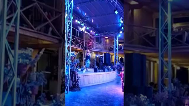 В Бризе.Я назову планету именем твоим. смотреть онлайн