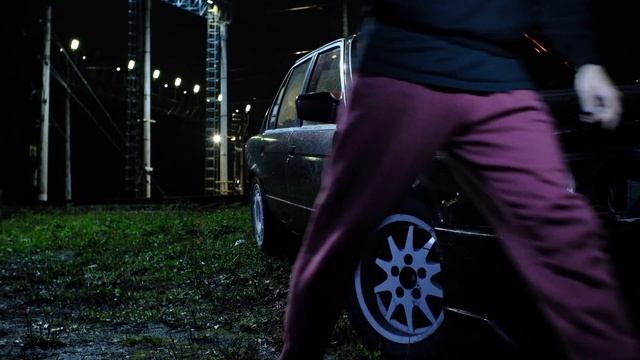 BMW E30: Дрифт за 200 смотреть онлайн