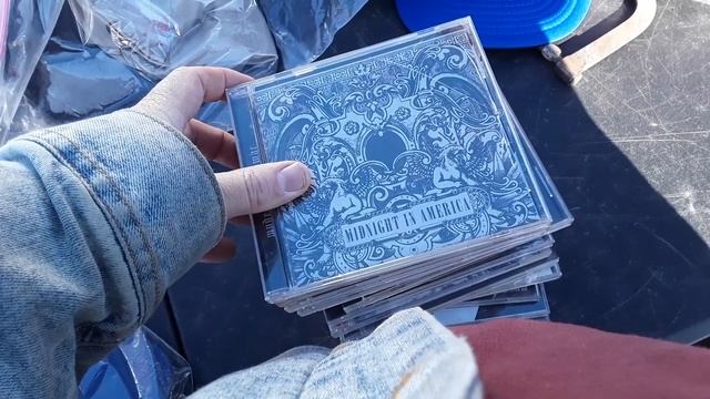 Set Up Pick-Ups Meadowlands Flea Market 1/28/23 Video Games Funko Pops Action Figures Studio CDs смотреть онлайн