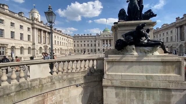 SOMERSET HOUSE IN LONDON ????@schnackefam8470 смотреть онлайн
