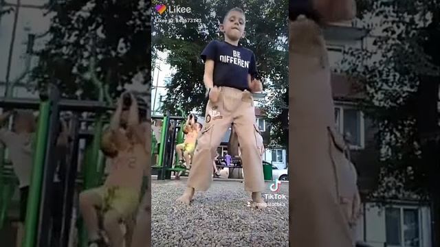 маленький танцор