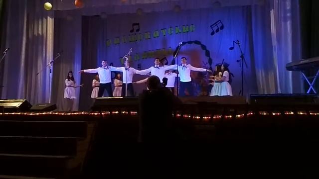 11"а" класс МОУ СОШ N°9 с казачьими классами имени атамана А.В. Репникова смотреть онлайн