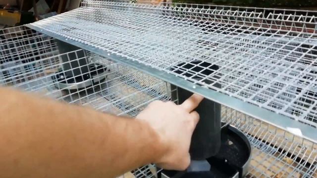 КОРМУШКА ДЛЯ КРОЛИКОВ ПЛАСТИКОВАЯ ПОЛУКРУГЛАЯ, ТАРЕЛЬЧАТАЯ смотреть онлайн