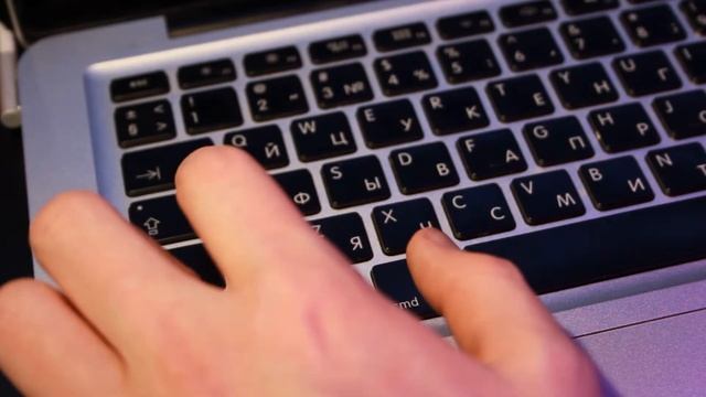 Лучший ноут за 11К - MacBook Pro 13 на i7, как работает в 2022? [Retro Review] смотреть онлайн
