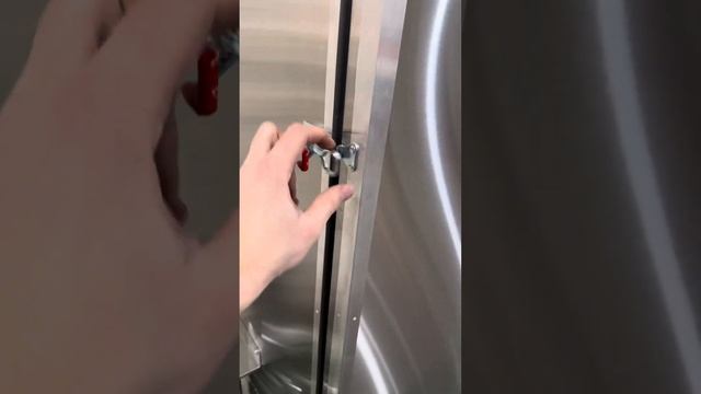 Коптильная камера Tomloft TL450PNE до 50кг смотреть онлайн