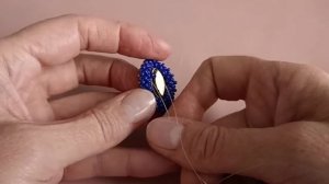 Necklace. Колье из бисера и страз. Квадратный жгут