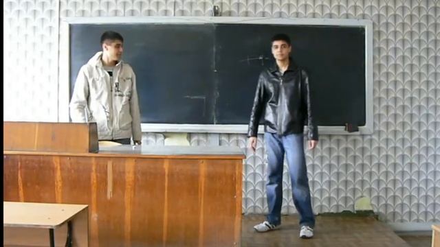 Пожимаю руку своему двойнеку смотреть онлайн