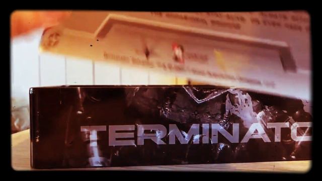 Knife / Couteau John Connor Terminator Salvation смотреть онлайн
