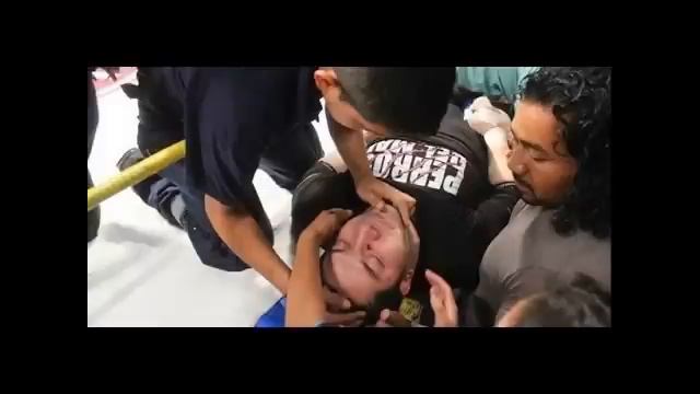 HIJO DEL PERRO AGUAYO MUERE POR PATADA смотреть онлайн