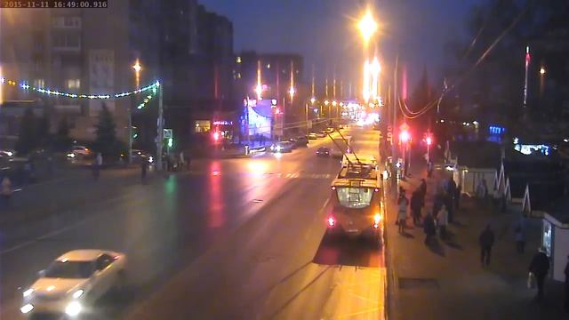 Рыбинск. Универмаг 11.11.2015. Красный свет — дороги нет, желтый — приготовиться.\Yellow Light смотреть онлайн