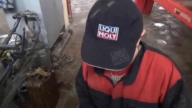 Замена нижней шаровой опоры 555 , Surf 185 , Prado 90-95 смотреть онлайн