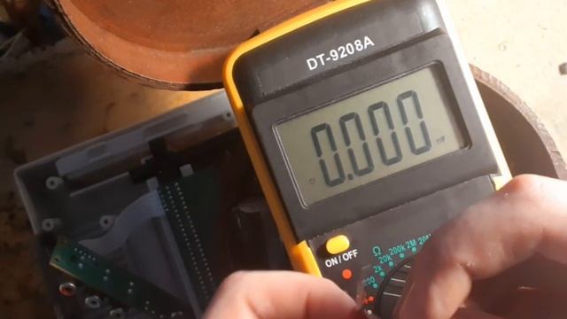 Ремонт теле-приставки 'Dendy Junior' (Замена конденсатора питания). смотреть онлайн