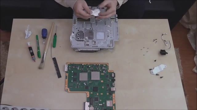 Разборка Play Station 3 Slim и замена пасты