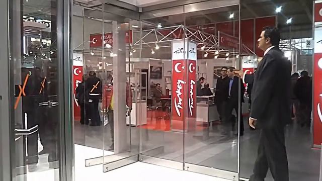 Безрамные раздвижные системы F2 ЮБК