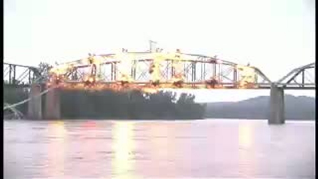 Мост взорвали смотреть онлайн