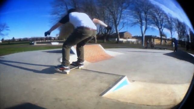 Sonny Nash at Lloyds смотреть онлайн