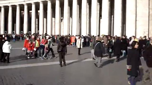 Очередь в Ватикан смотреть онлайн