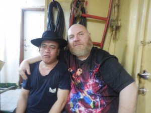 Филиппинцы на параходе кушают чап чап..