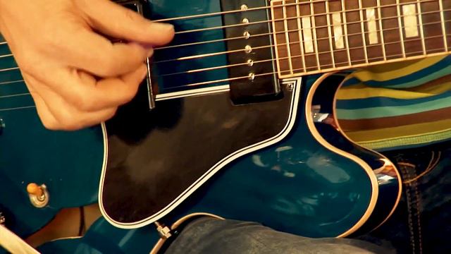 2011 Gibson Custom Shop ES-330 "Beale Street Blue" смотреть онлайн