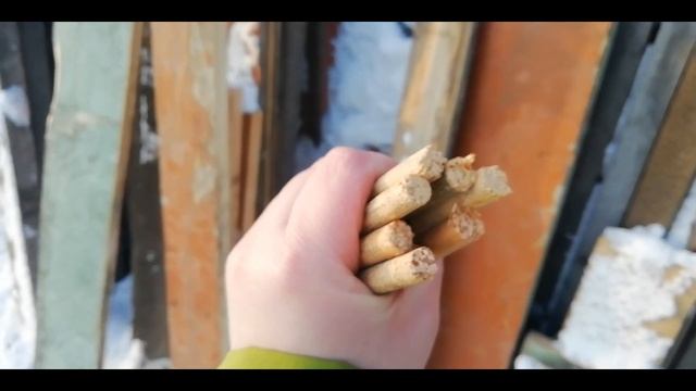 НОВАЯ жизнь СТАРОЙ доске// Как снять краску со старой половой доски/ ДОСКИ ЗА КОПЕЙКИ смотреть онлайн