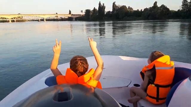 Катер Yamaha LS 2000 смотреть онлайн