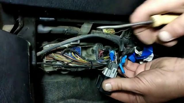 Реле бензонасоса Toyota Caldina '93 st190 смотреть онлайн