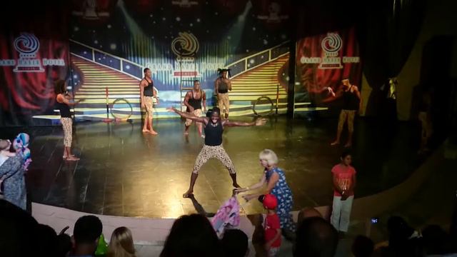 Представление акробатов в Grand Haber Hotel (Kemer) смотреть онлайн