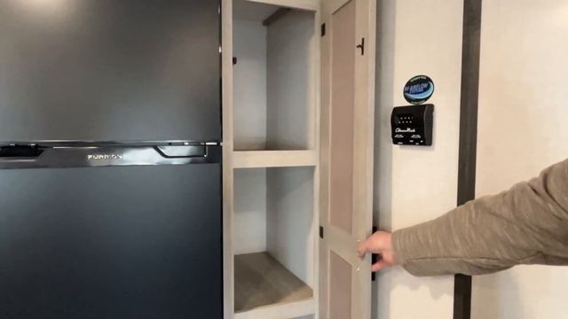 MEGA Family Hauler! 2023 KZ Connect SE 312BHKSE смотреть онлайн