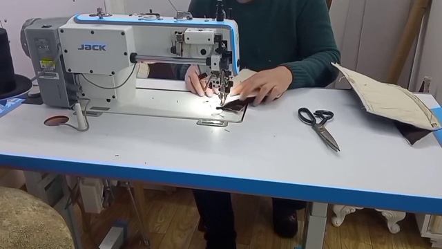 Перетяжка офисного Кресла Директор смотреть онлайн