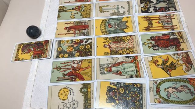 Какой мужчина на пороге ? Расклад на Таро Уэйта смотреть онлайн