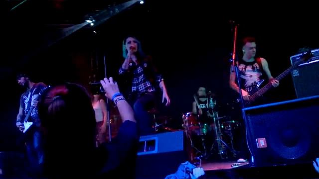 Мир и любовь