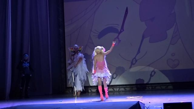 Групповое аниме дефиле - Nudist club - Kill la Kill - Ryuko Matoi, Satsuki Kiryuin, Ragyo Kiryuin смотреть онлайн