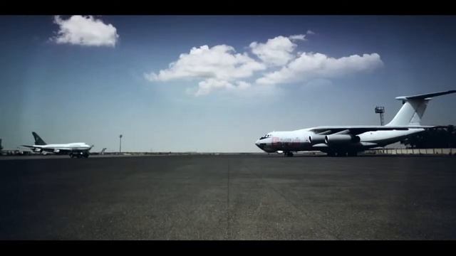 Nissan Patrol vs 170.9 ton cargo plane смотреть онлайн