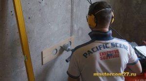 установка шаблона и высверливание отверстий в бетоне под подрозетники